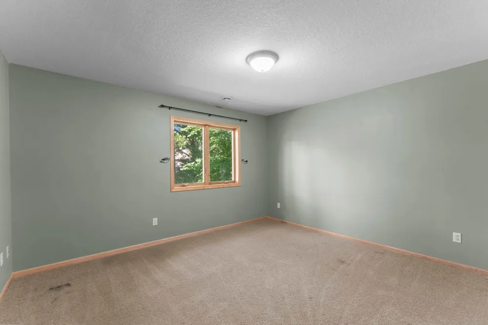 13781 9th Avenue S Zimmerman, MN 55398