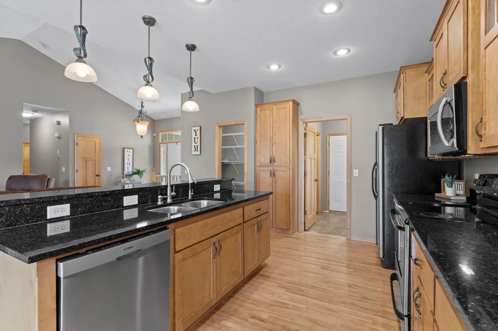 13781 9th Avenue S Zimmerman, MN 55398