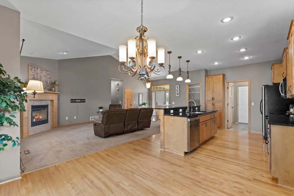 13781 9th Avenue S Zimmerman, MN 55398