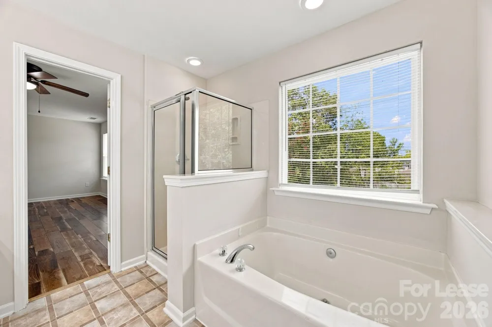1748 Chinchester Lane Charlotte, NC 28270