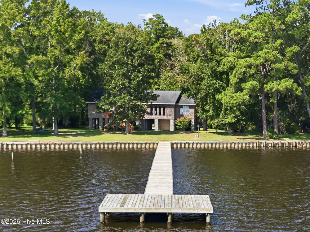 213 Cedar Drive Blounts Creek, NC 27814