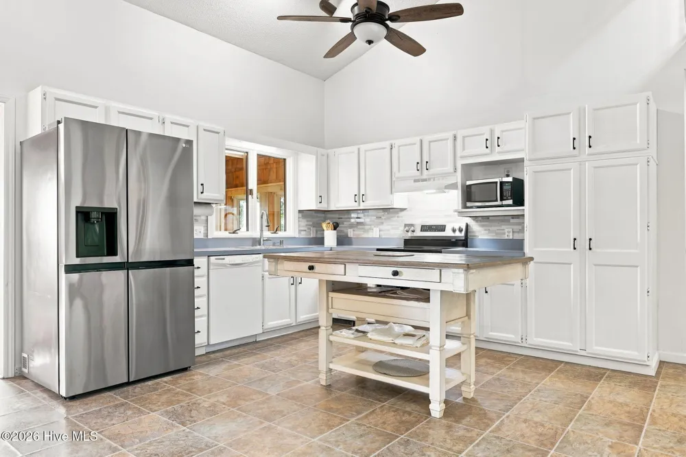 213 Cedar Drive Blounts Creek, NC 27814