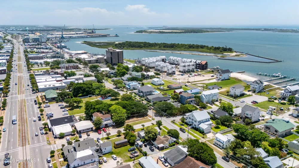 1105 Evans Street Morehead City, NC 28557