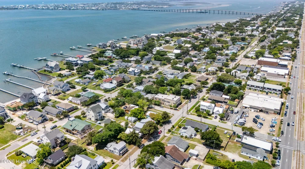 1105 Evans Street Morehead City, NC 28557