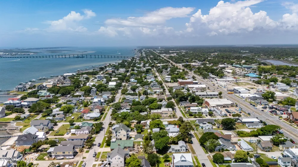 1105 Evans Street Morehead City, NC 28557