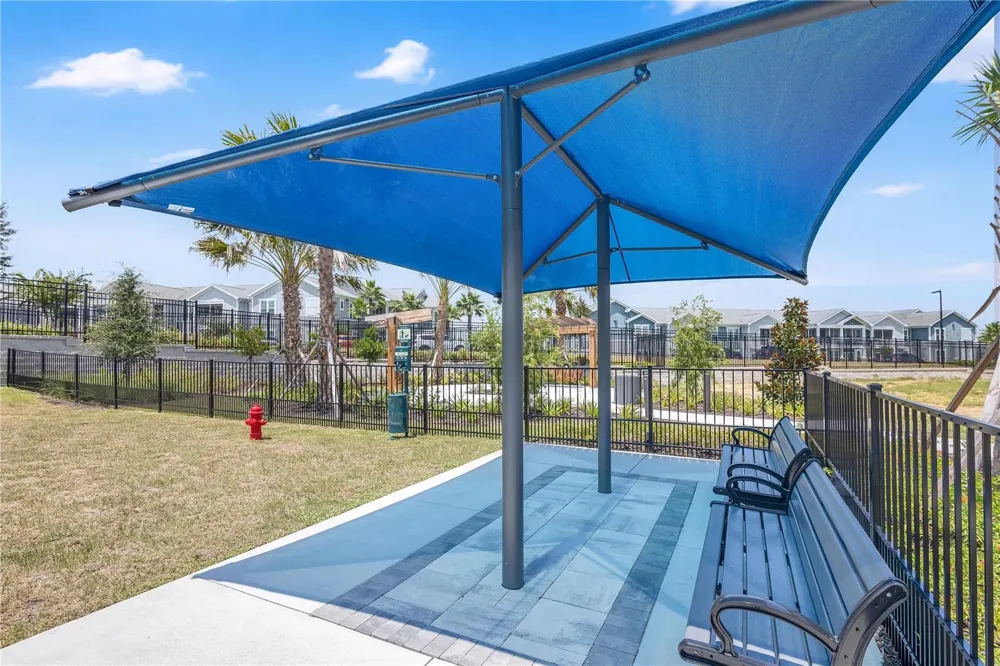 975 PHOENIX STREET Davenport, FL 33837