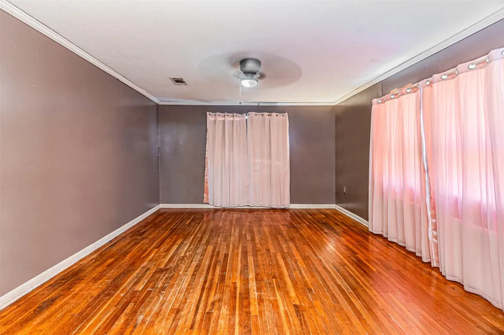 200 4th Street Kerens, TX 75144