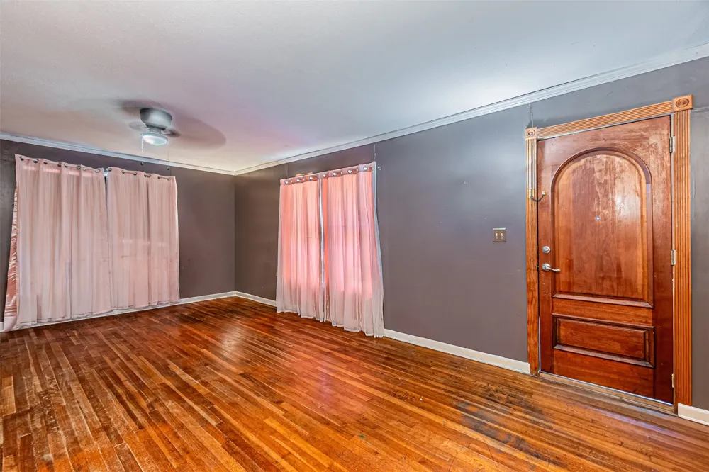 200 4th Street Kerens, TX 75144