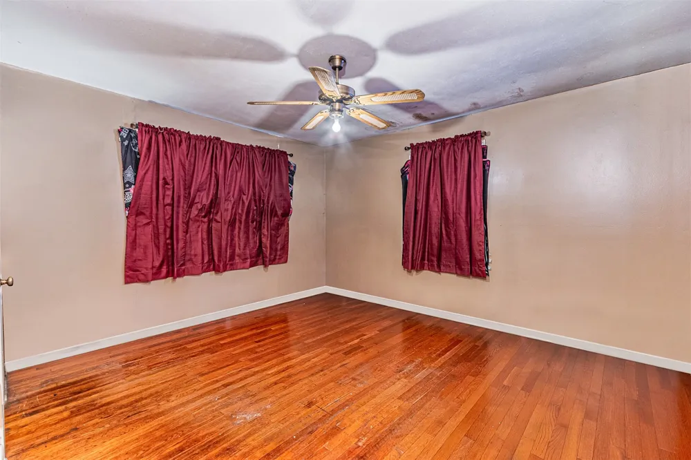 200 4th Street Kerens, TX 75144