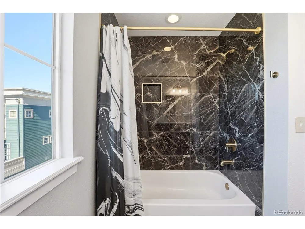 9368 E 107th Place Henderson, CO 80640