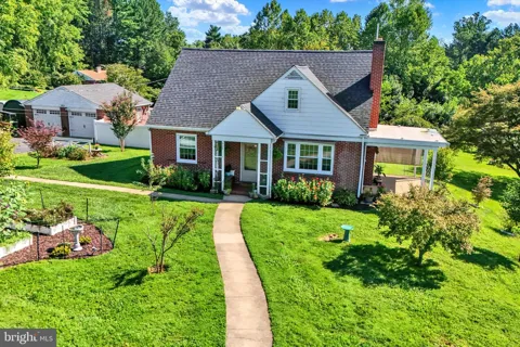 905 HOLLAND ROAD