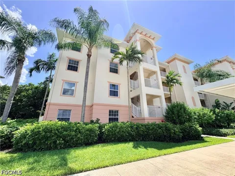 Palm Tree Boulevard #101