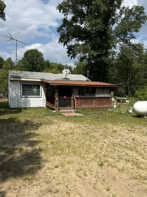 2565 M-18 Roscommon, MI 48653