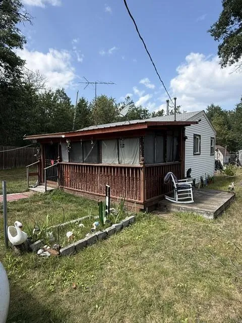 2565 M-18 Roscommon, MI 48653