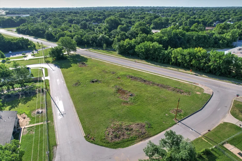 2715 Kenosha Avenue Tulsa, OK 74106