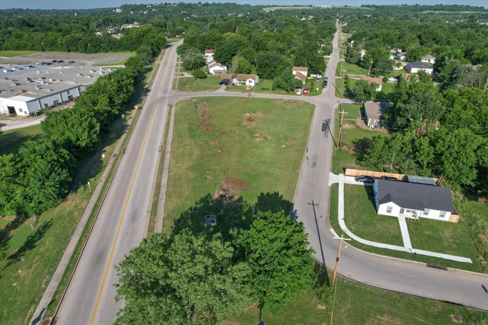 2715 Kenosha Avenue Tulsa, OK 74106