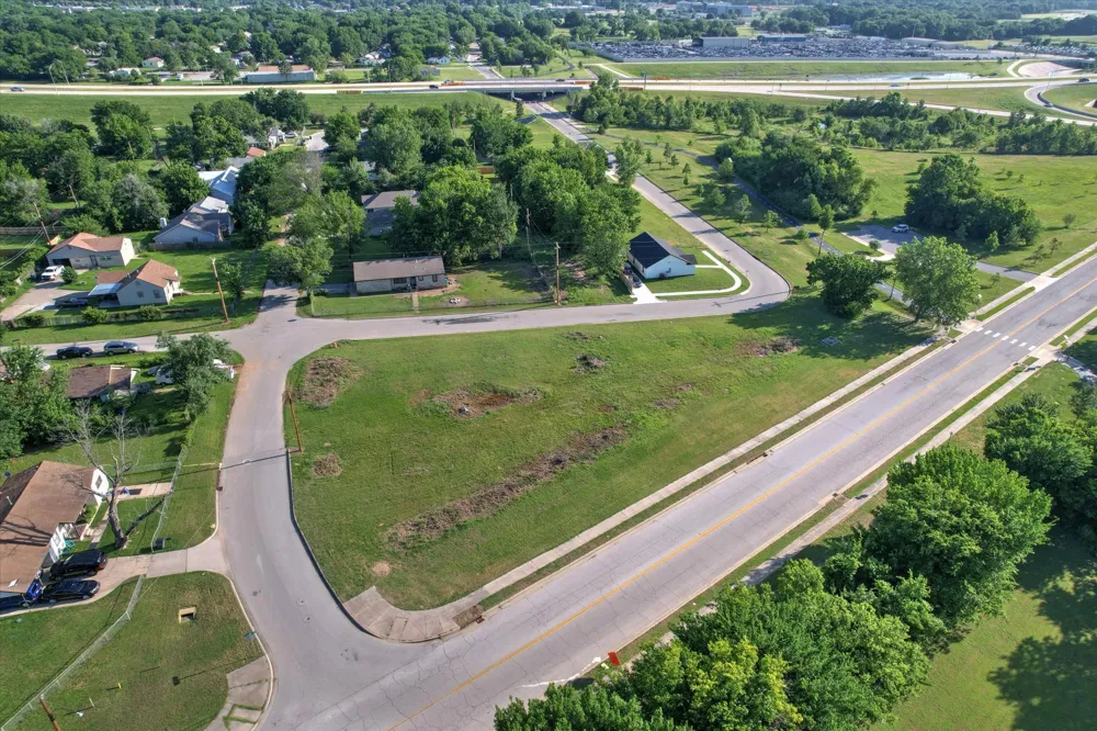 2715 Kenosha Avenue Tulsa, OK 74106