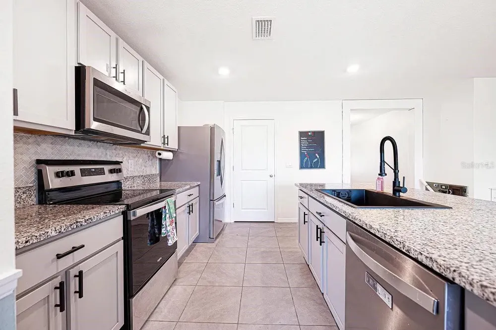 8574 TRIUMPH CIRCLE Wildwood, FL 34785