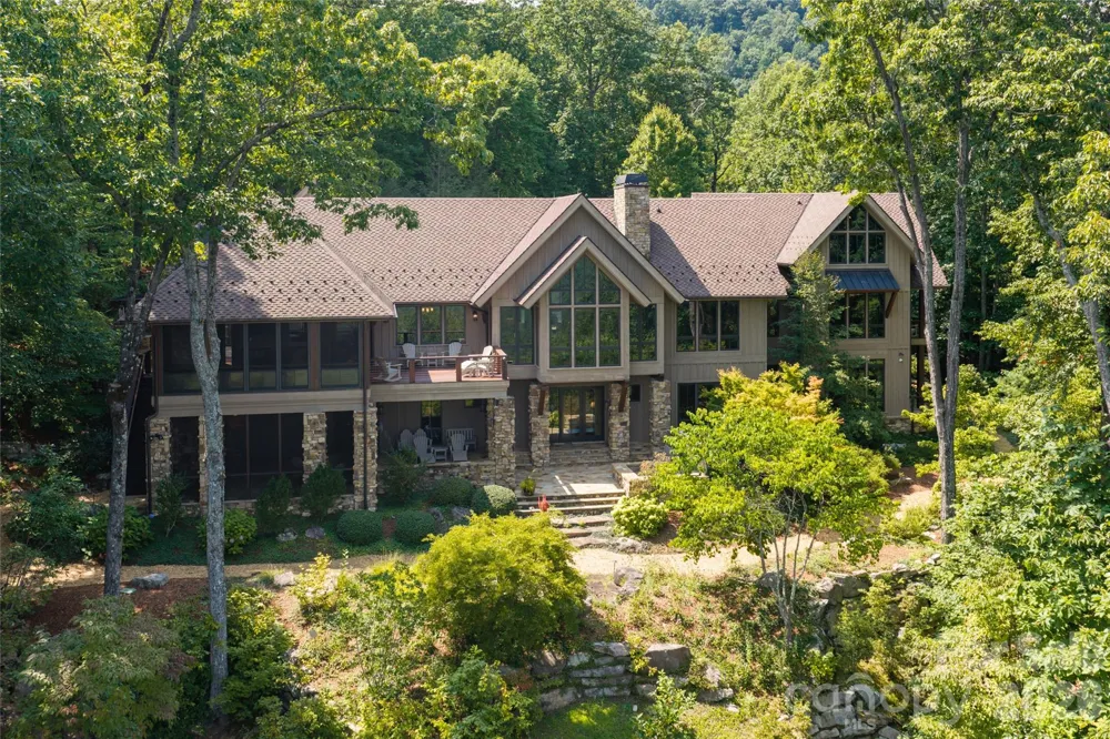 383 Eagle Ridge Road Zirconia, NC 28790