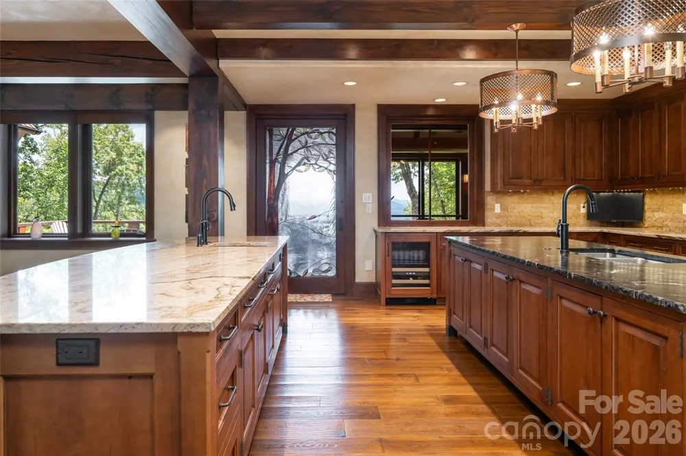 383 Eagle Ridge Road Zirconia, NC 28790