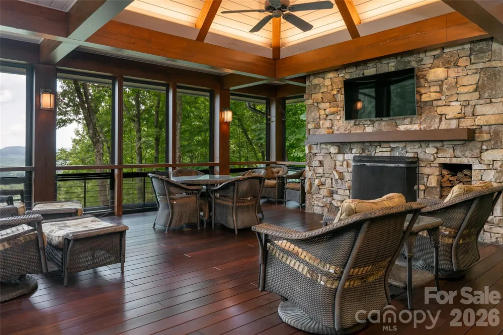 383 Eagle Ridge Road Zirconia, NC 28790
