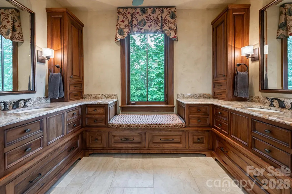383 Eagle Ridge Road Zirconia, NC 28790
