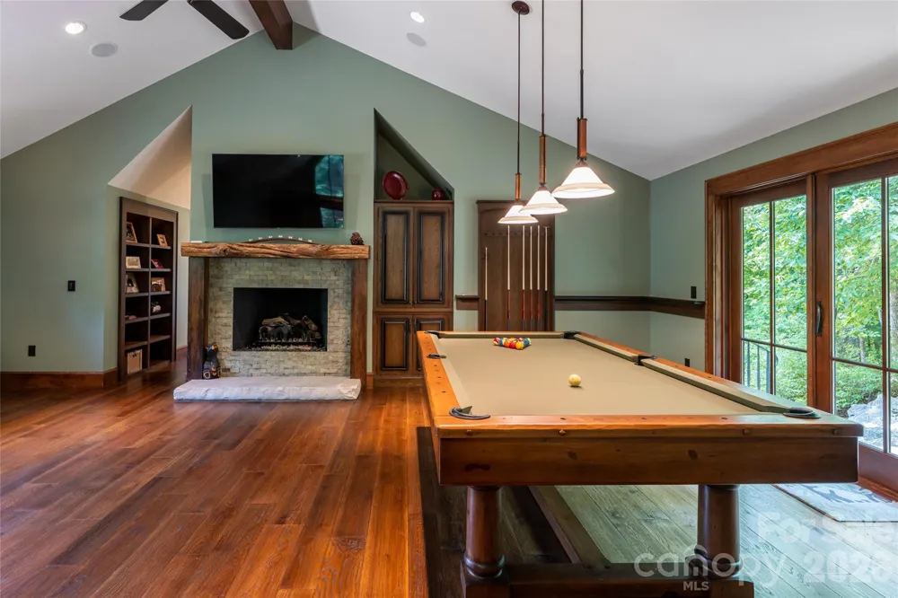 383 Eagle Ridge Road Zirconia, NC 28790