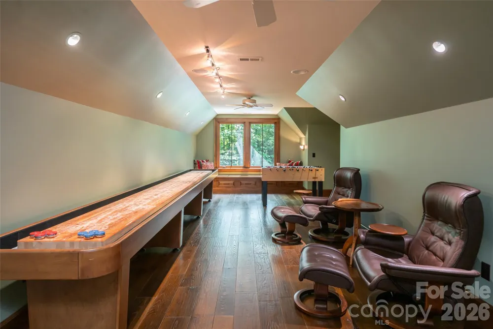 383 Eagle Ridge Road Zirconia, NC 28790