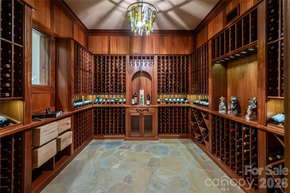 383 Eagle Ridge Road Zirconia, NC 28790