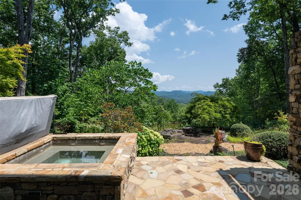 383 Eagle Ridge Road Zirconia, NC 28790