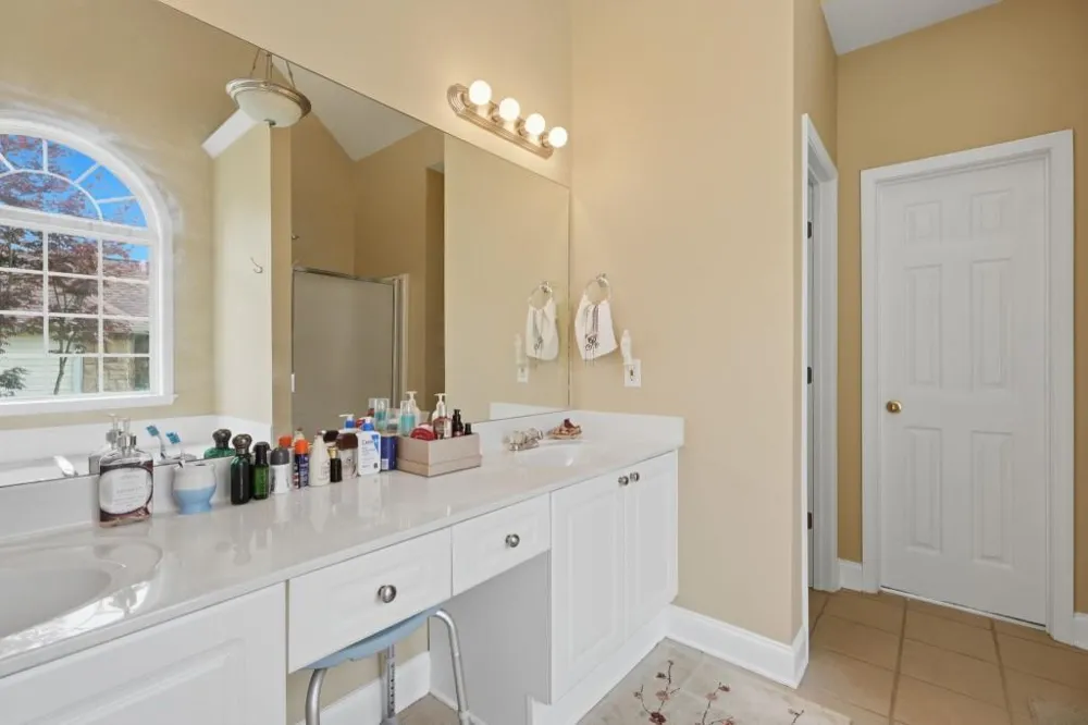 812 N Bay Overlook Villa Rica, GA 30180