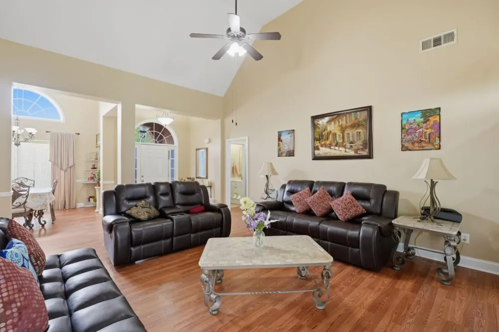 812 N Bay Overlook Villa Rica, GA 30180