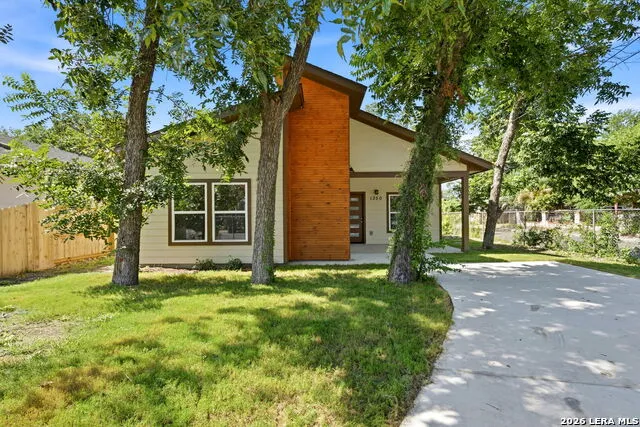 1350 Crystal San Antonio, TX 78211