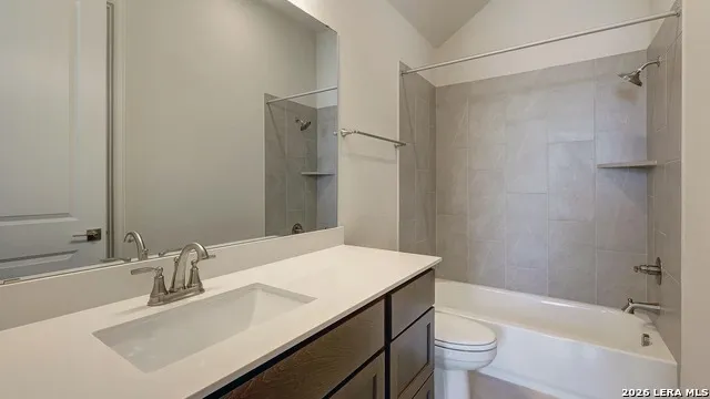 349 Mountain Oak Castroville, TX 78009