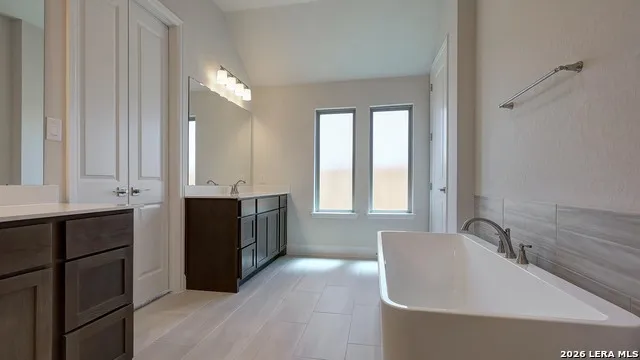 349 Mountain Oak Castroville, TX 78009
