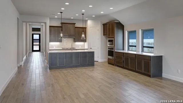 349 Mountain Oak Castroville, TX 78009