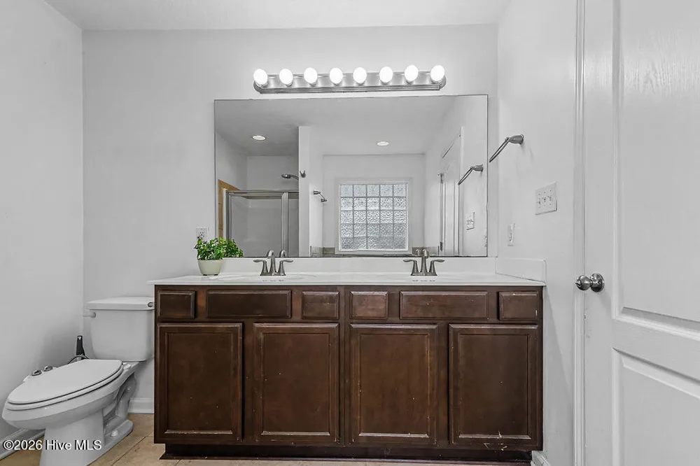 837 Dynasty Drive Jacksonville, NC 28546