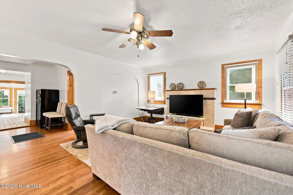 220 River Road Washington, NC 27889