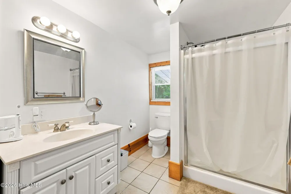 220 River Road Washington, NC 27889