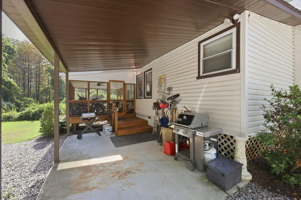 220 River Road Washington, NC 27889