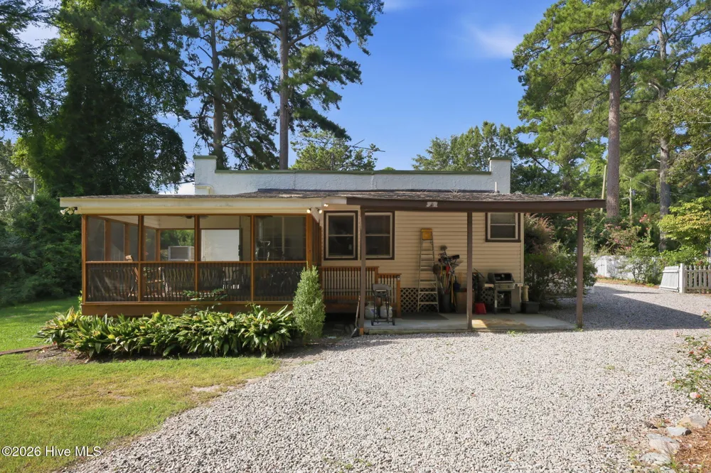 220 River Road Washington, NC 27889