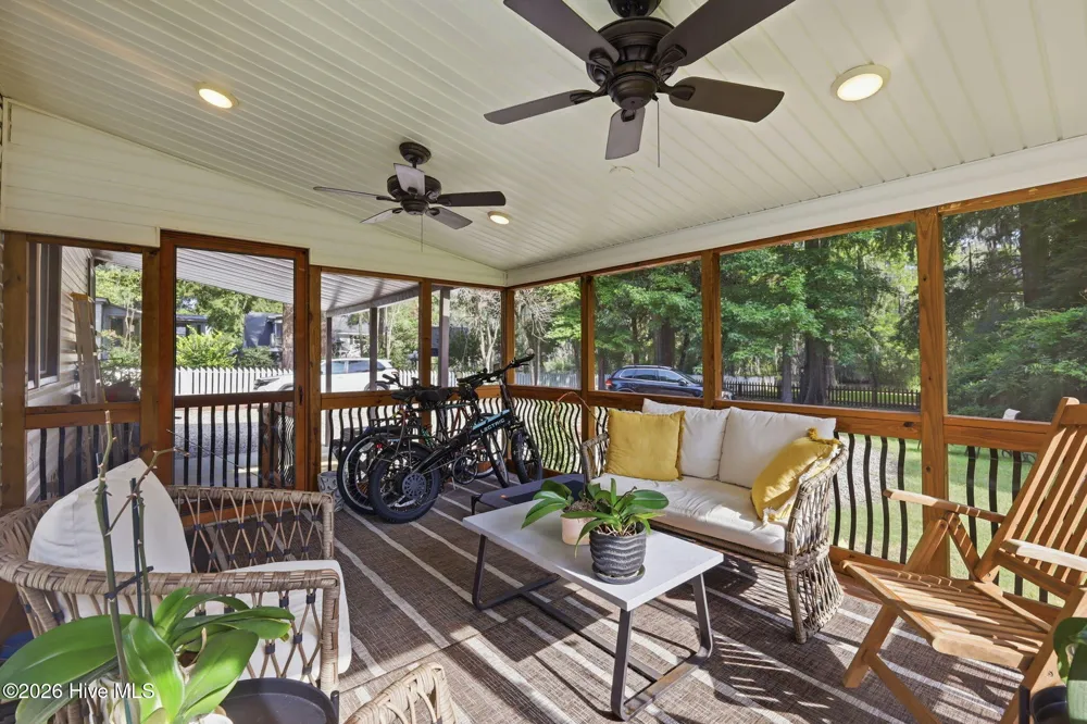 220 River Road Washington, NC 27889
