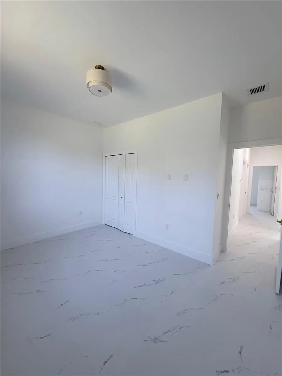 3812 11TH STREET SW Lehigh Acres, FL 33976