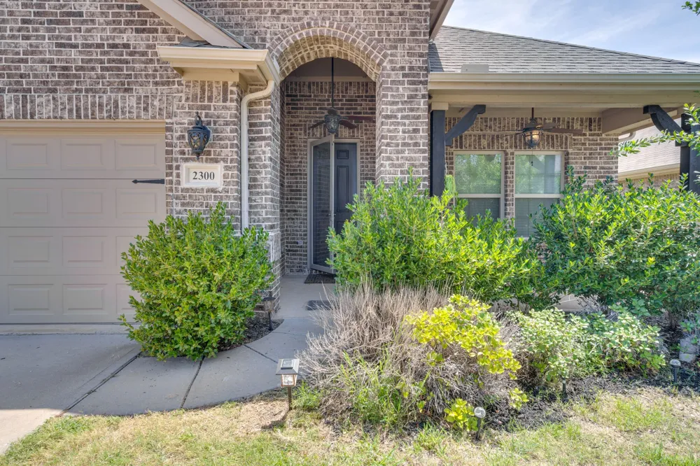 2300 Eppright Drive Little Elm, TX 75068