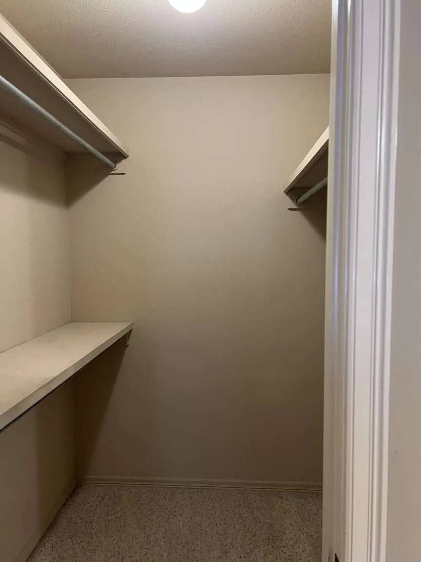 8606 E 110th Court Tulsa, OK 74133