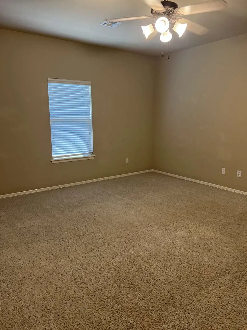 8606 E 110th Court Tulsa, OK 74133