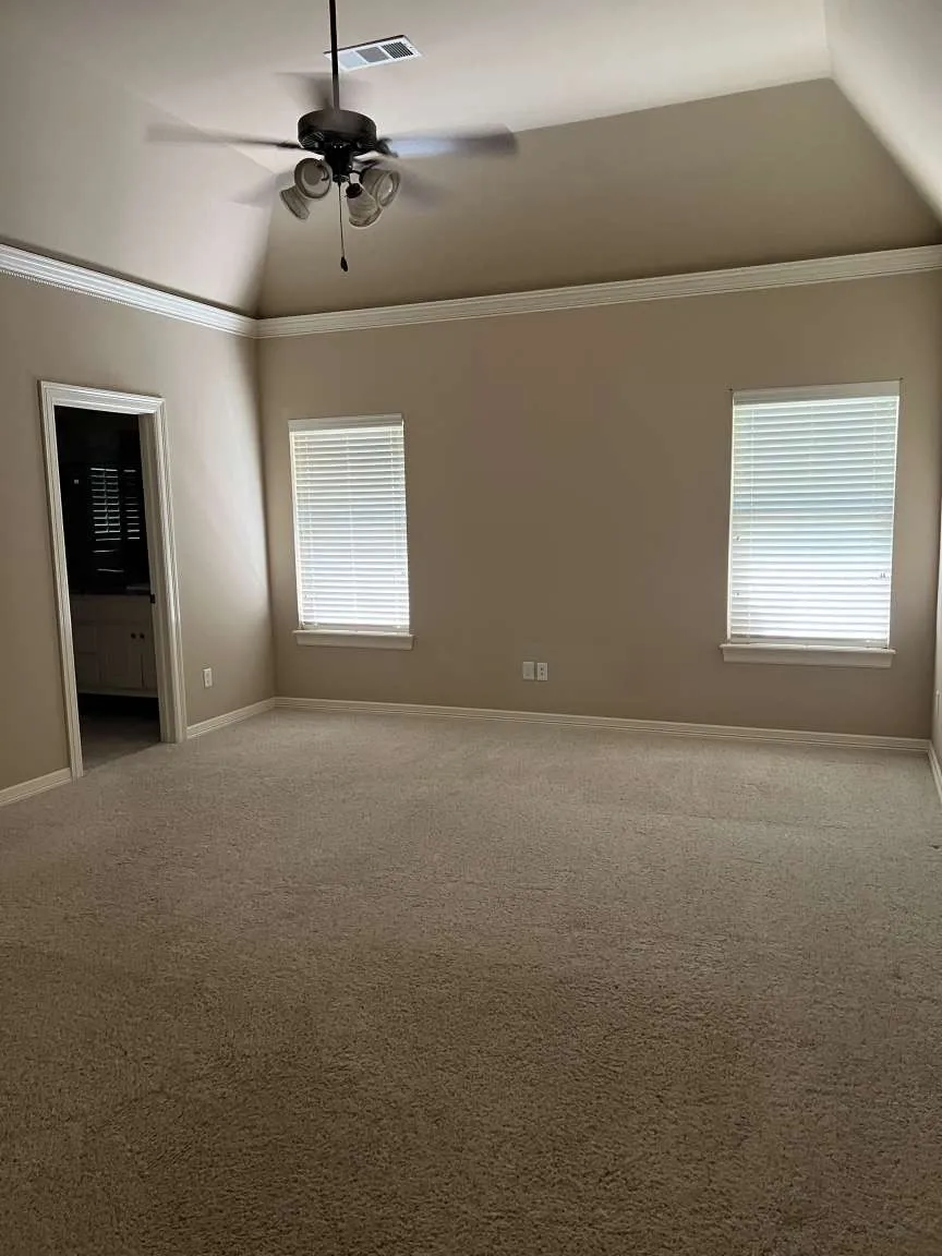 8606 E 110th Court Tulsa, OK 74133