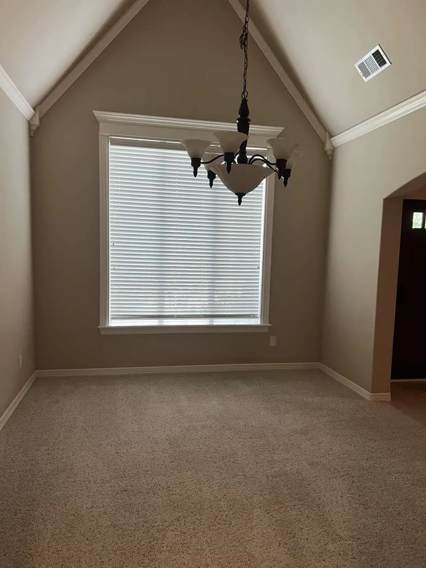 8606 E 110th Court Tulsa, OK 74133