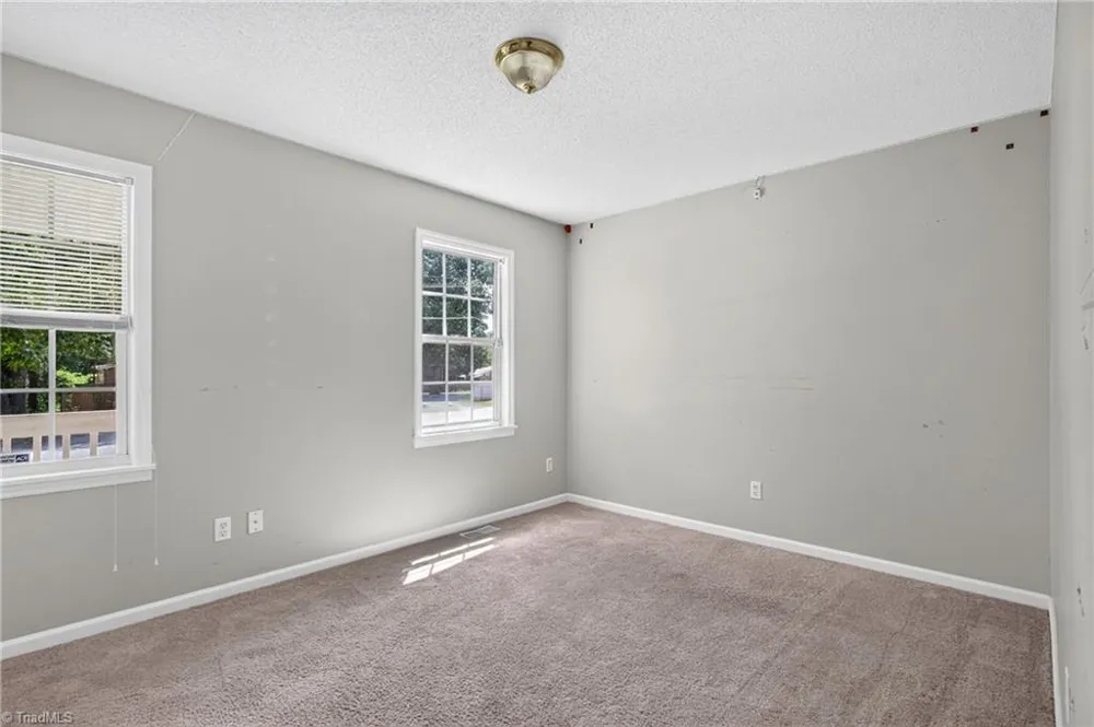 8 Hinkle Street Thomasville, NC 27360