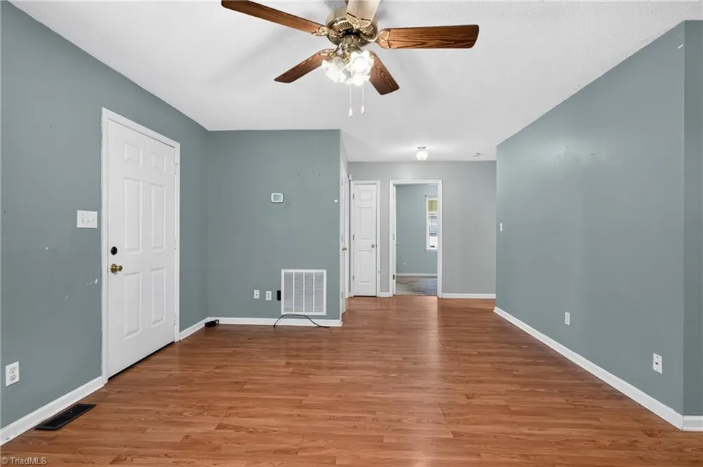 8 Hinkle Street Thomasville, NC 27360